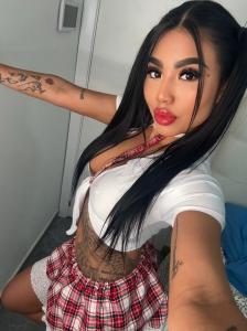 607510621: Chica busca chico en Madrid