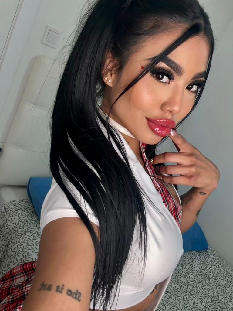 607510621: Chica busca chico en Madrid