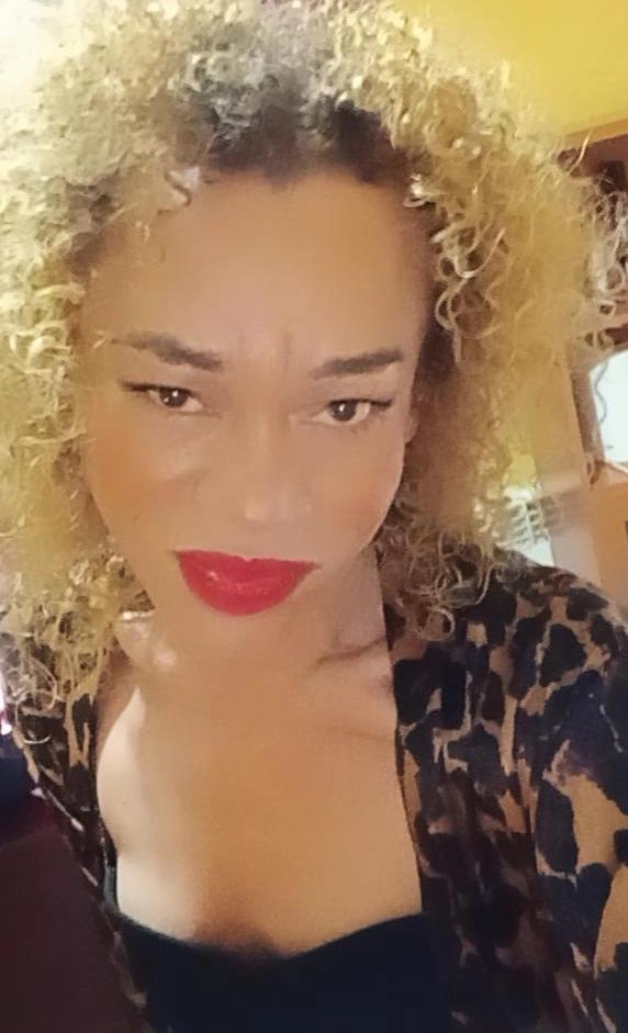 692283712: Travesti en Lugo