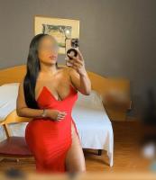 664226941: Chica busca chico en Madrid