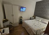 697665870:  en Barcelona