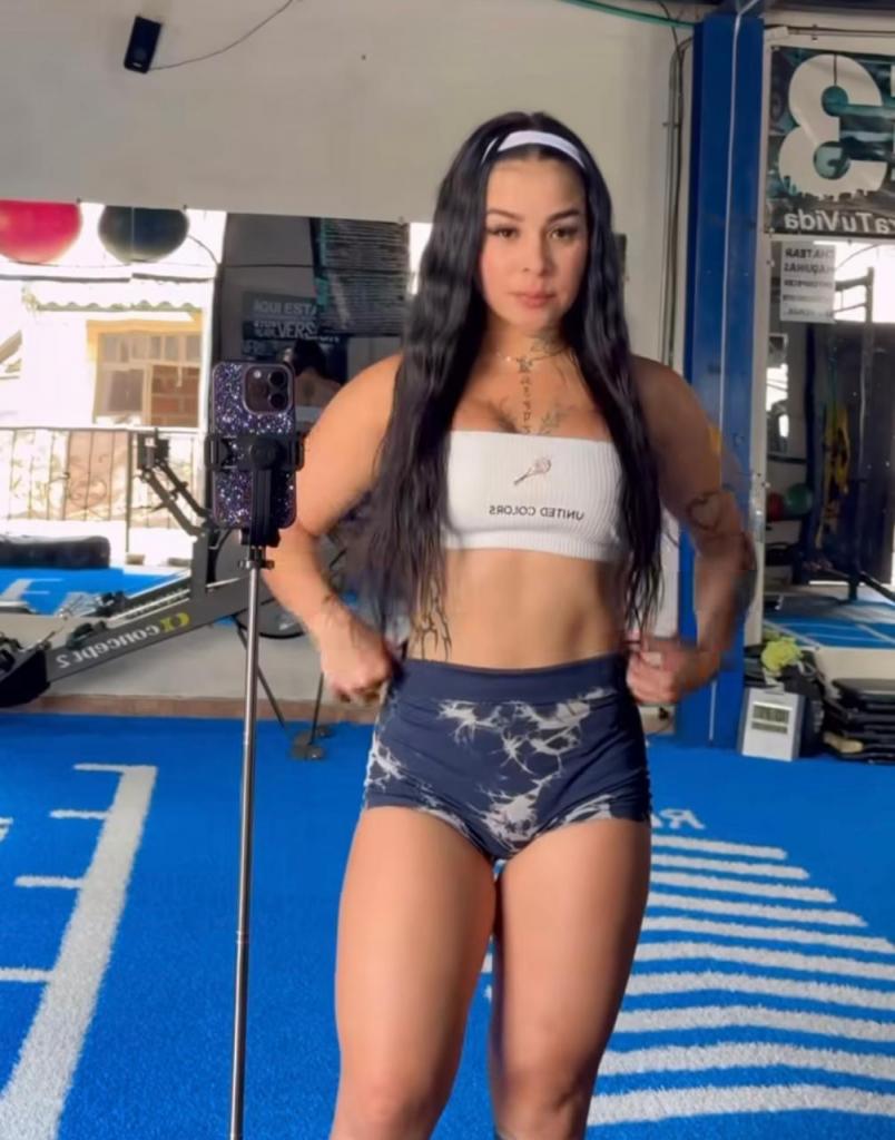 641260976: Chica busca chico en León