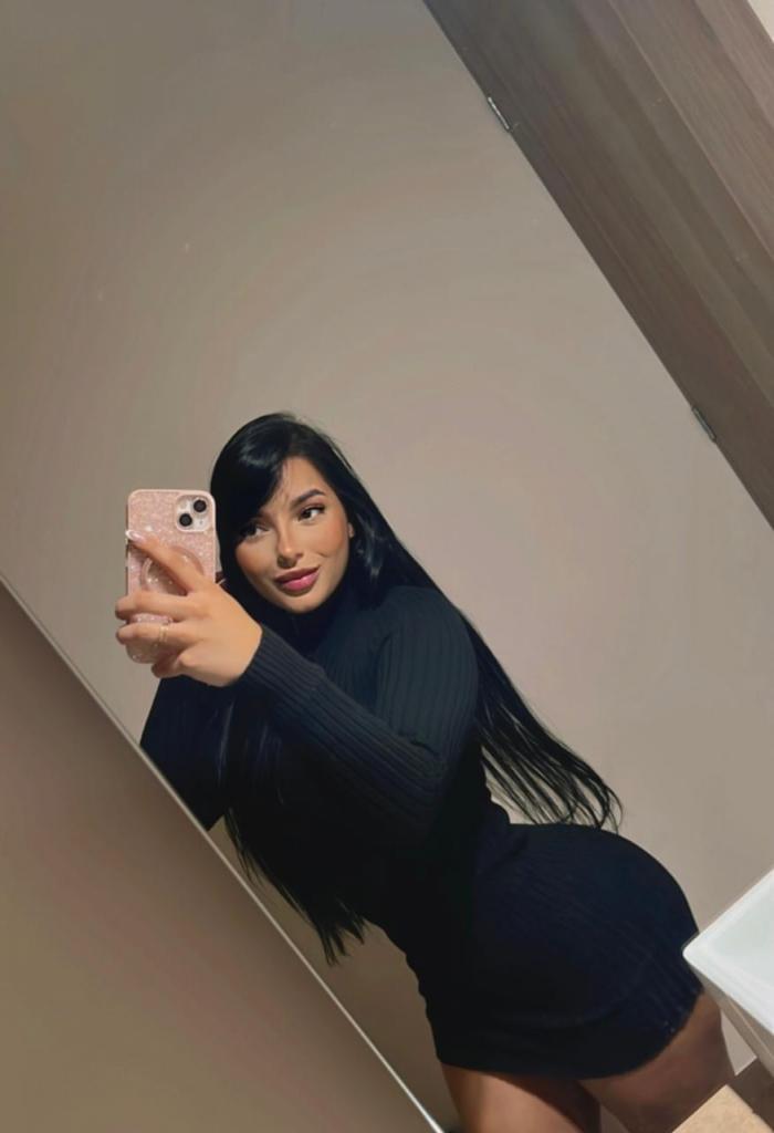 Chica busca chico en Cádiz: 