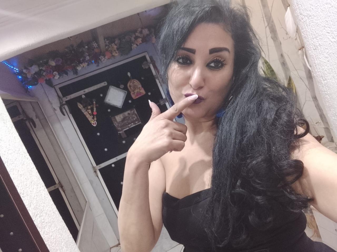 614952084: Chica busca chico en Almería