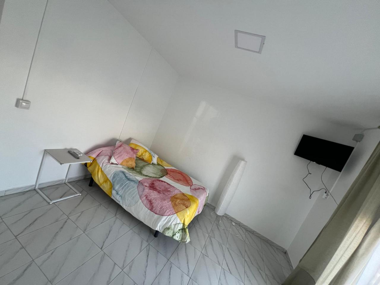 664608735:  en Sevilla