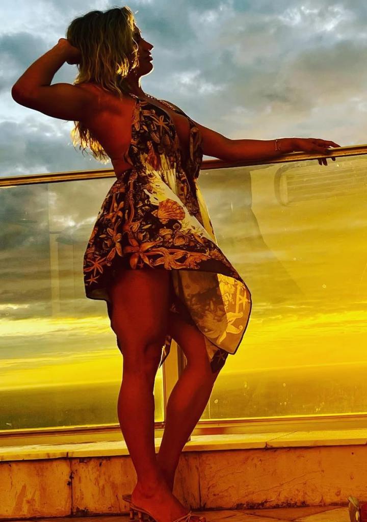 Chica busca chico en Alicante: Chica busca chico