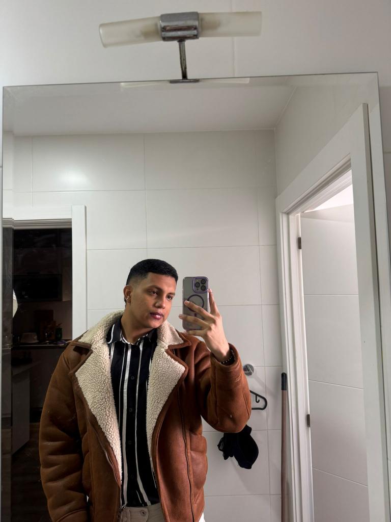 613856352: Chico busca chica en Asturias