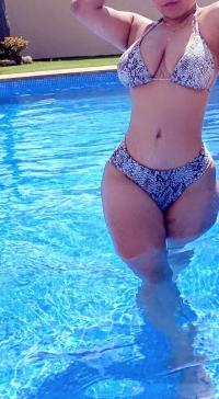 678747480: Chica busca chico en Ibiza