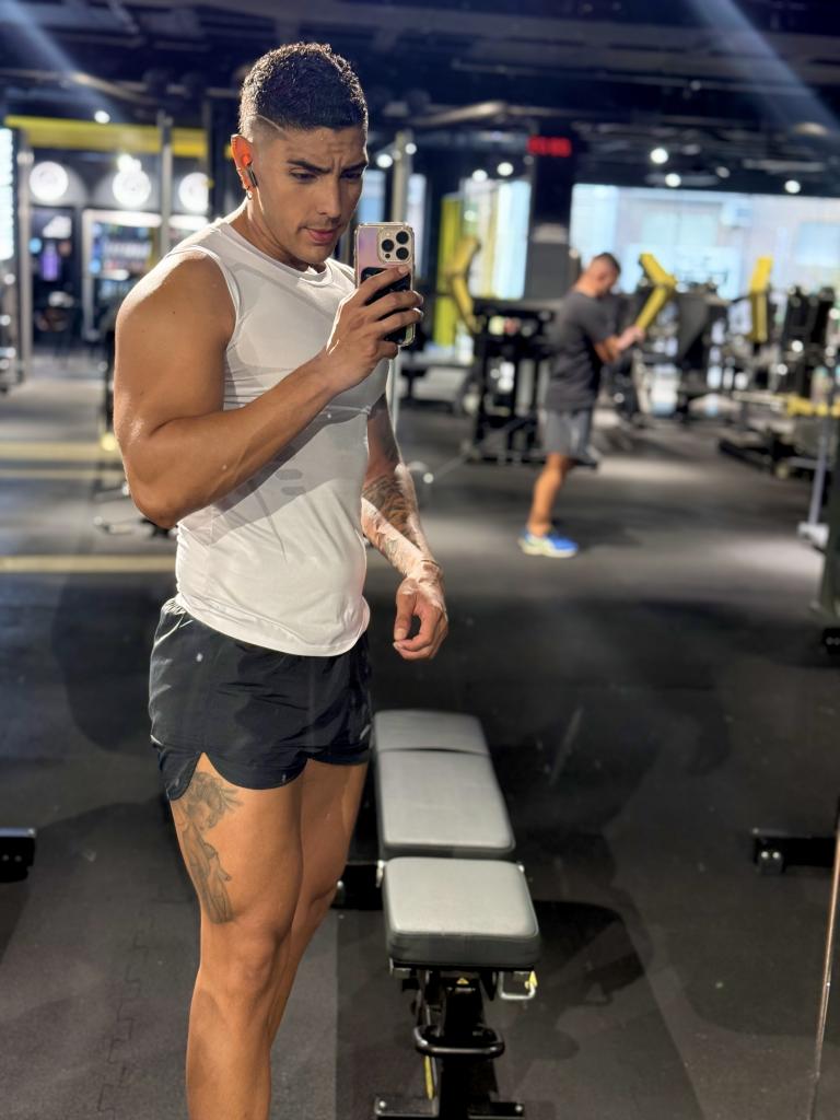 Chico busca chica en Valencia: 