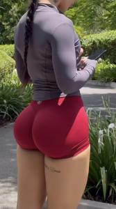 617464212: Chica busca chico en Madrid