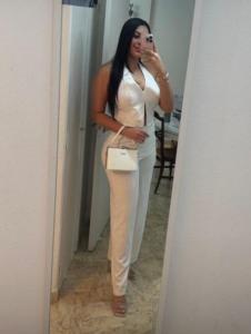 615217192: Chica busca chico en Barcelona