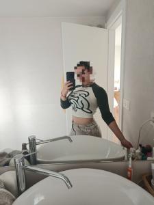 663736625: Chica busca chico en Tarragona