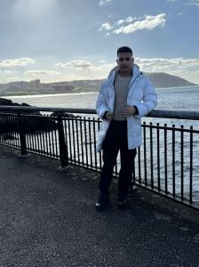 627371929: Chico busca chica en La Coruña