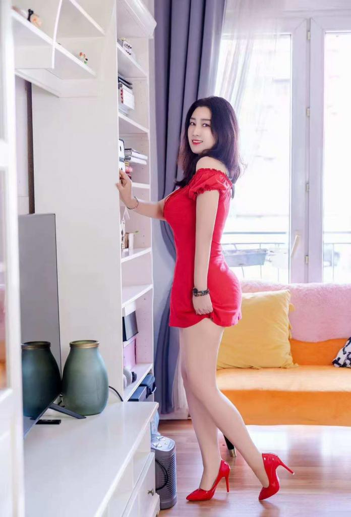 611841371: Chica busca chico en Barcelona