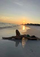 677813963: Chica busca chico en Barcelona