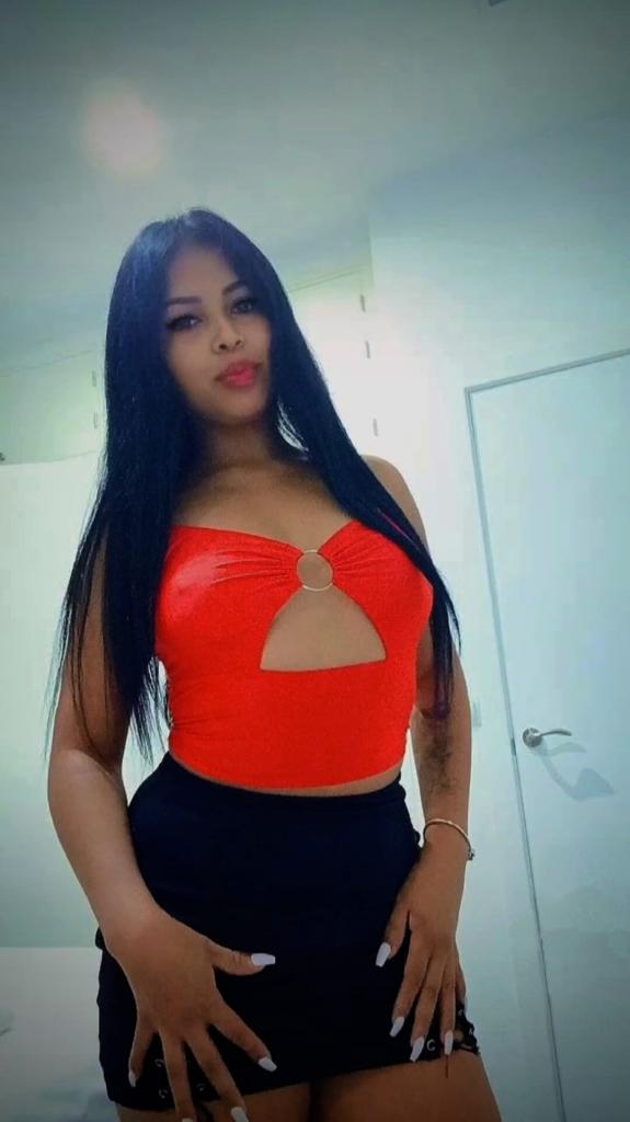 613503297: Chica busca chico en Málaga