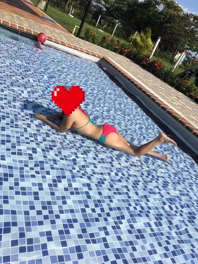 Chica busca chico en Huelva: Chica busca chico