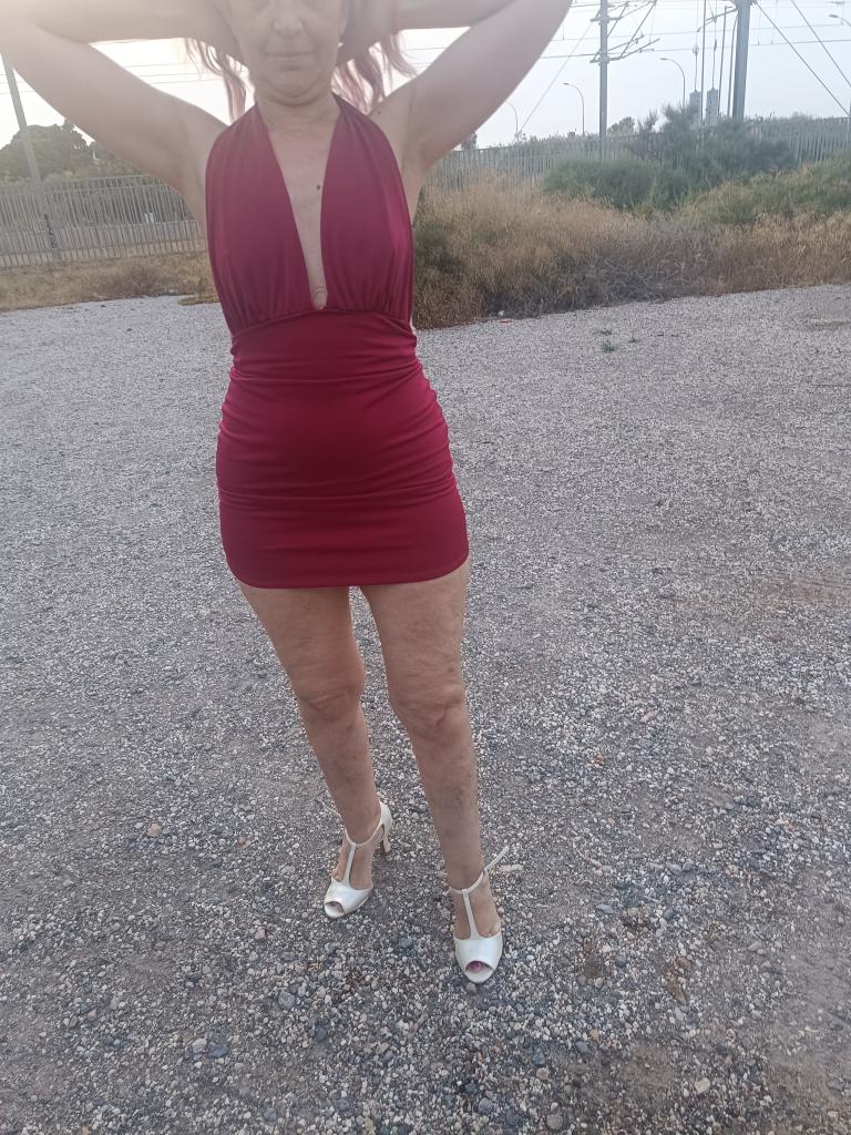 744641980: Chica busca chico en Alicante