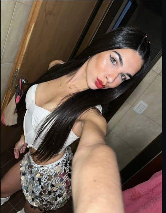 624683335: Chica busca chico en Madrid