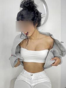 631361649: Chica busca chico en Córdoba