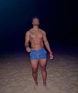 623557158: Chico busca chica en Barcelona