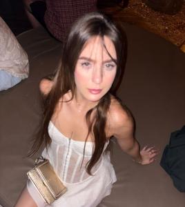 624136424: Chica busca chico en Madrid