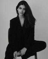 614844018: Chica busca chico en Barcelona