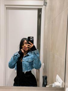 631086796: Chica busca chico en Barcelona