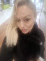 613958151: Chica busca chico en La Coruña