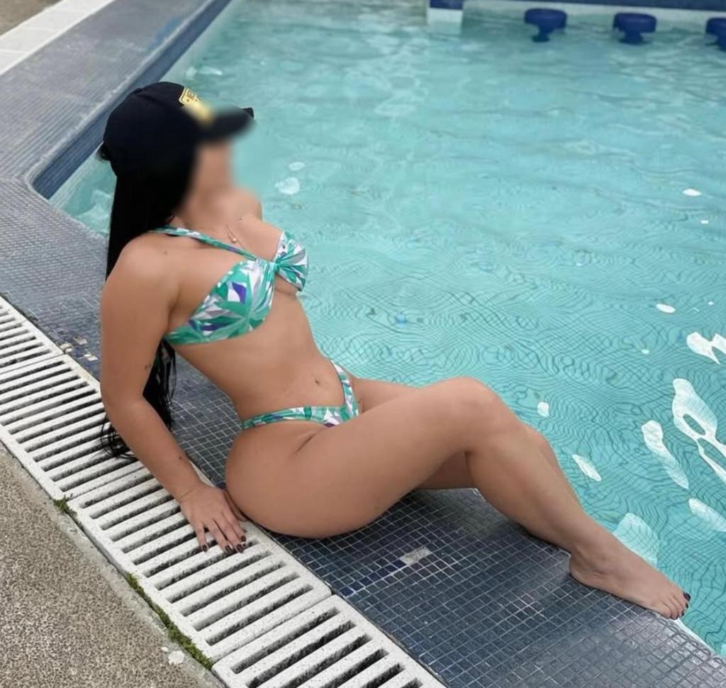 694211522: Chica busca chico en Málaga