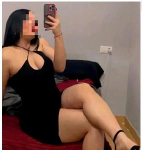 689322812: Chica busca chico en Barcelona