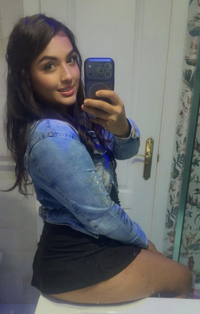 Chica busca chico en Málaga: Chica busca chico