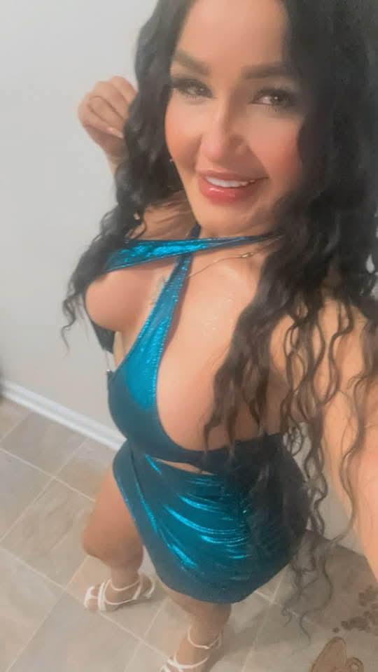 Chica busca chico en Cádiz: 