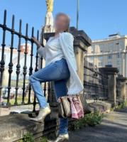 654627190: Chica busca chico en Álava