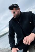 642159172: Chico busca chica en La Coruña