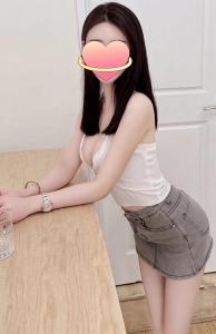 695323278: Chica busca chico en Madrid