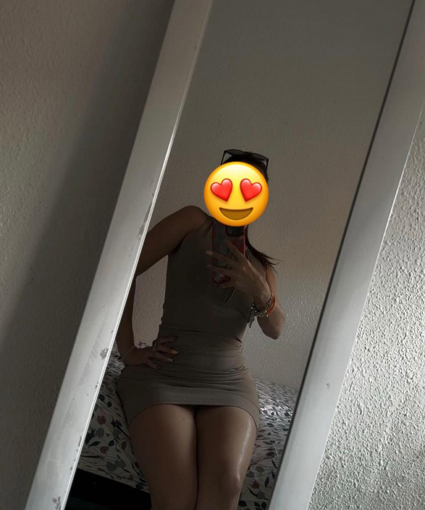 642404389: Chica busca chico en Cádiz