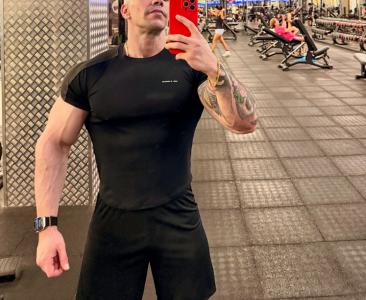 614169303: Chico busca chica en Asturias