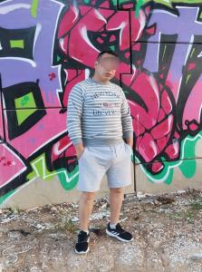 606026257: Chico busca chica en Valencia