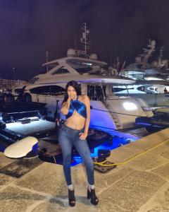 722458586: Chica busca chico en Ibiza