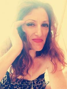 672570338: Chica busca chico en Valencia