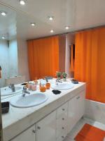 672313013:  en Barcelona