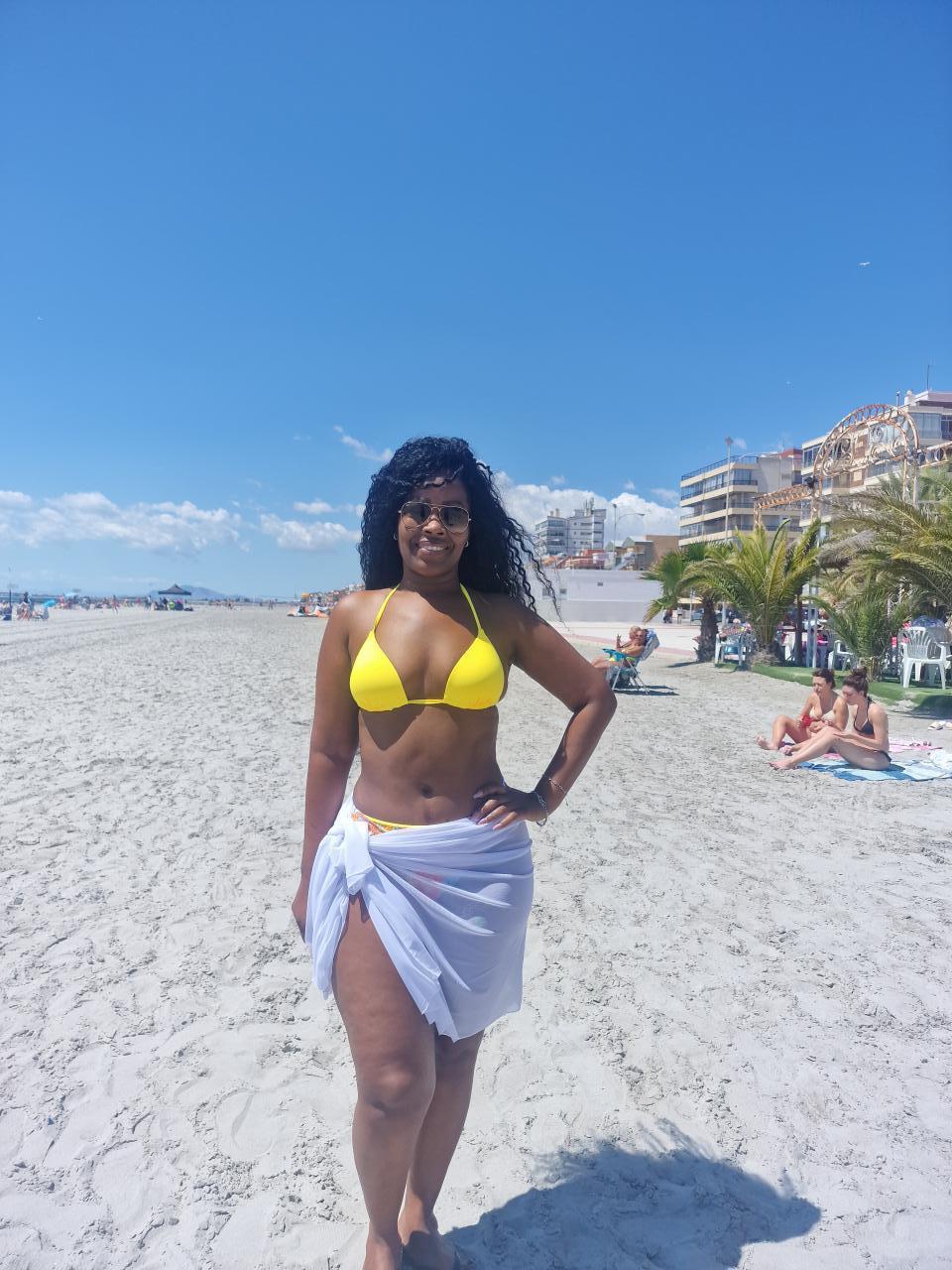 664468426: Chica busca chico en Albacete