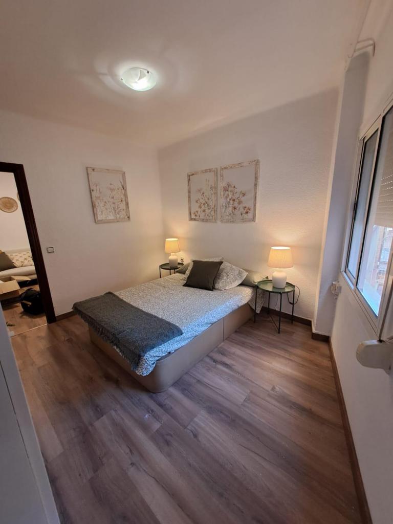 677779840:  en Barcelona