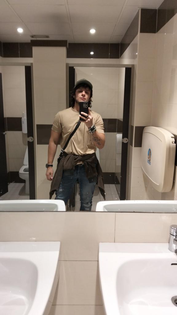 611239456: Chico busca chica en Valladolid