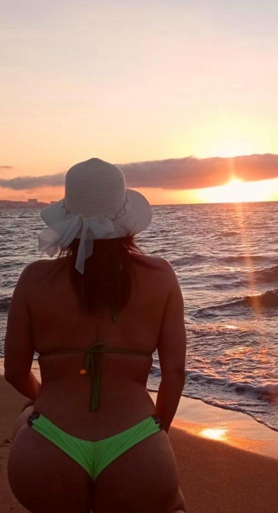 613944750: Chica busca chico en Málaga