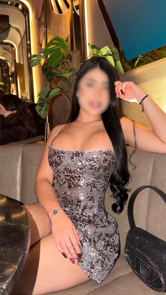 Chica busca chico en Barcelona: Chica busca chico