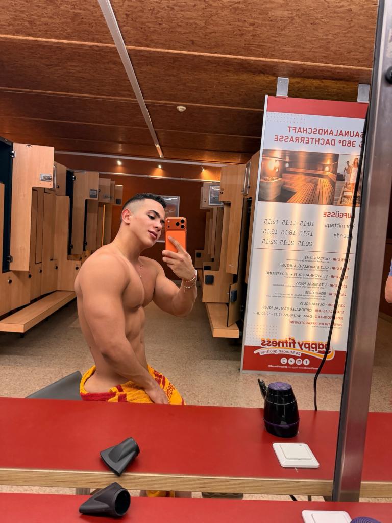 674077657: Chico busca chica en Pontevedra