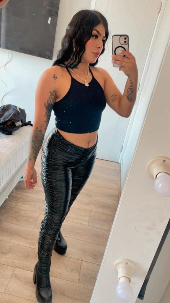 627319561: Chica busca chico en La Coruña