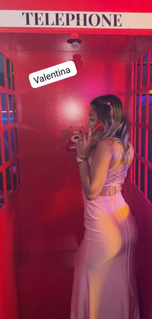 611309259: Chica busca chico en Barcelona